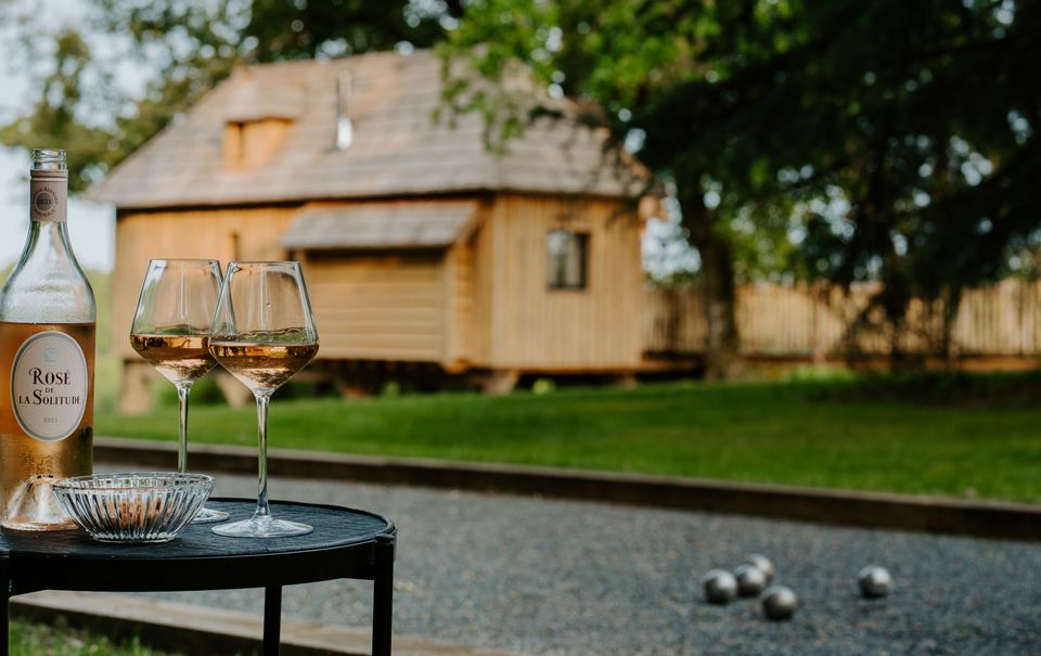 pétanque and wine